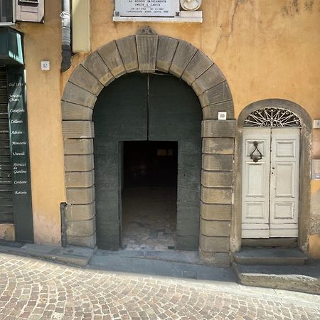 Santa Vincenza - Suite Indipendente Lovere Buitenkant foto