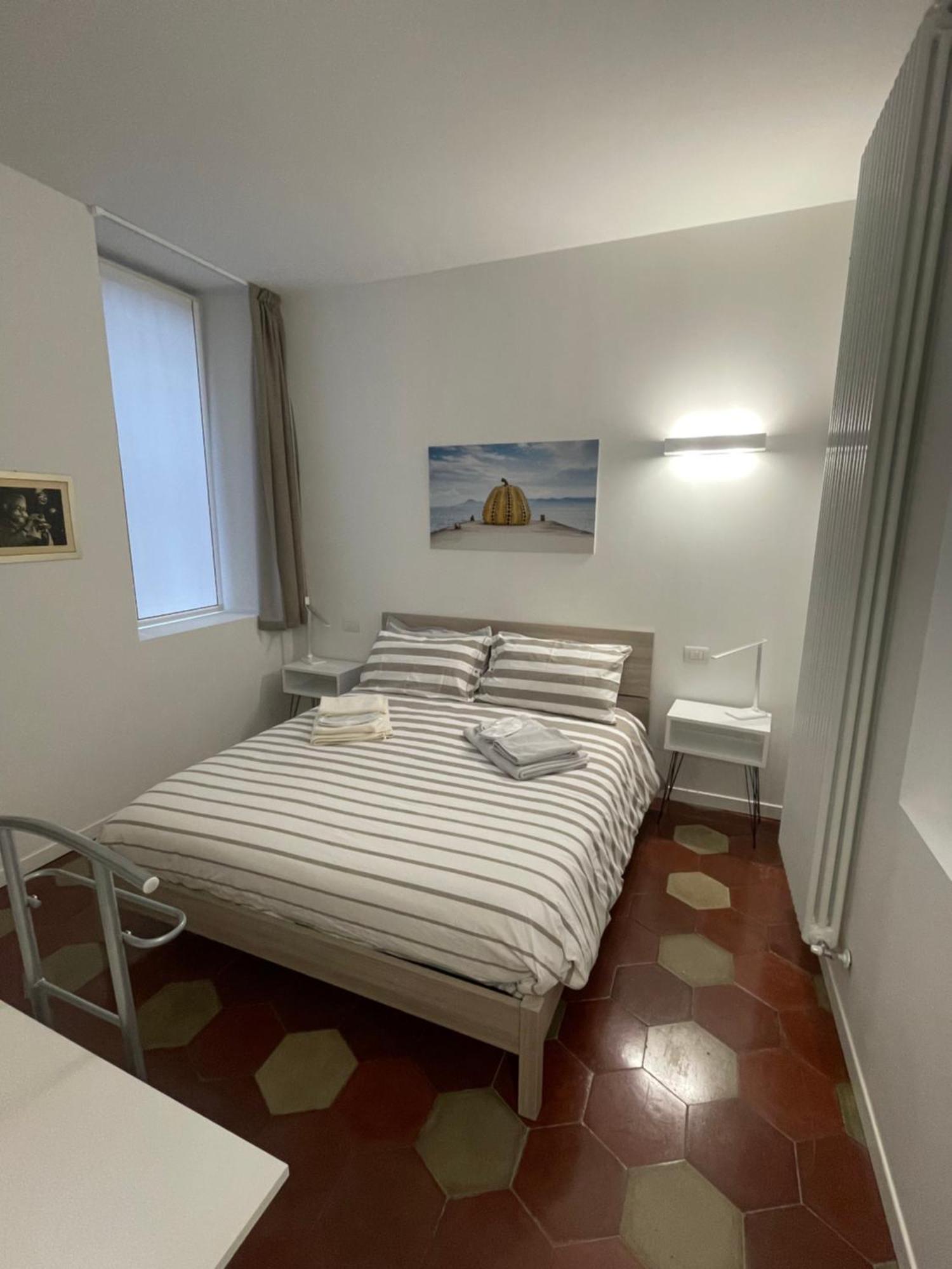 Santa Vincenza - Suite Indipendente Lovere Buitenkant foto